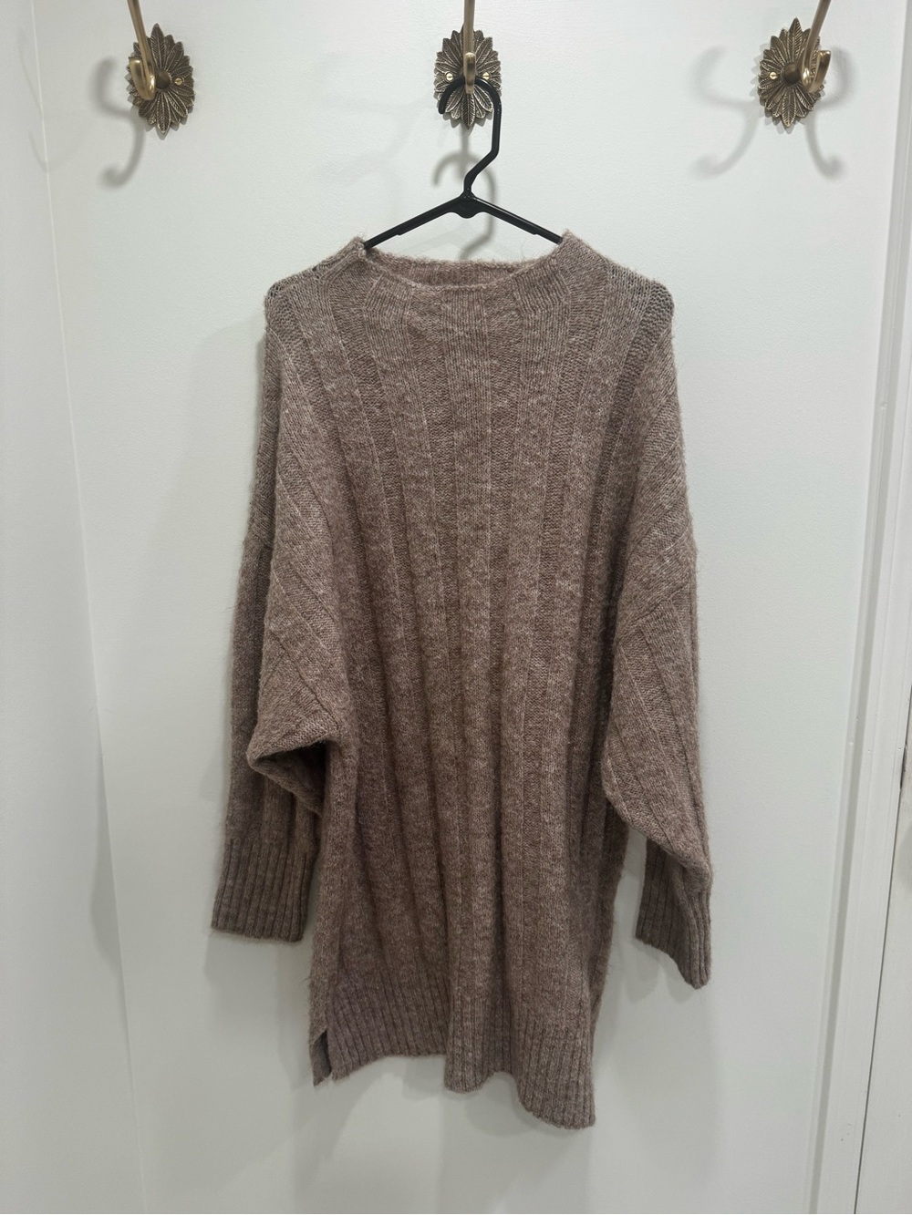 Cozy Oversized Women's Sweater Dress - Taupe